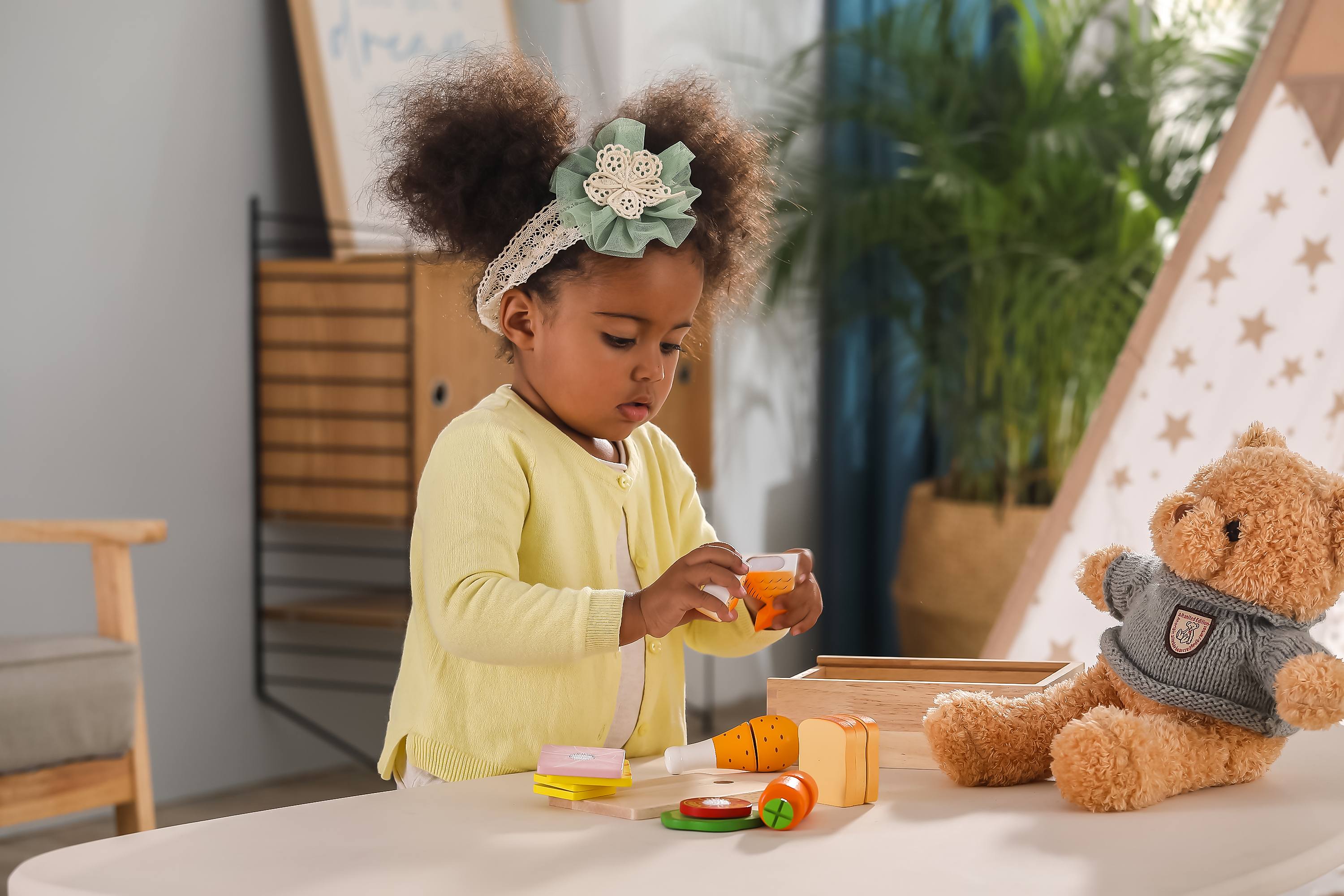 Viga Wooden Lunch Cutting Set - Montessori Early Learning Slicing Toy with Storage Box