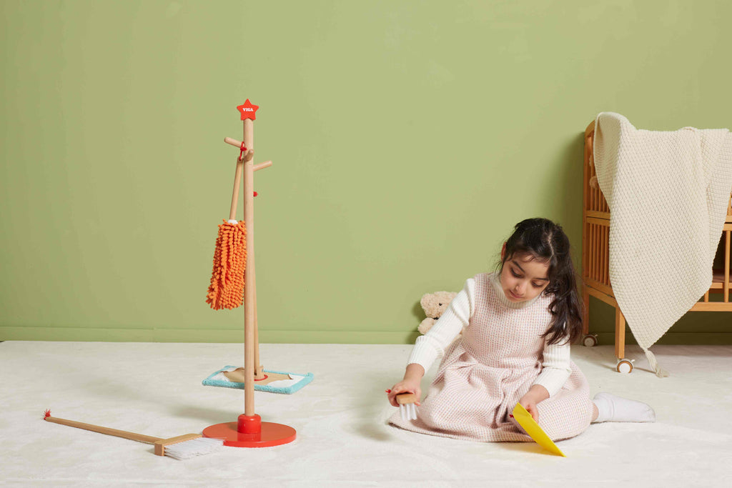 Viga 6-Piece Wooden Cleaning & Housekeeping Set - Montessori Practical Life Toy
