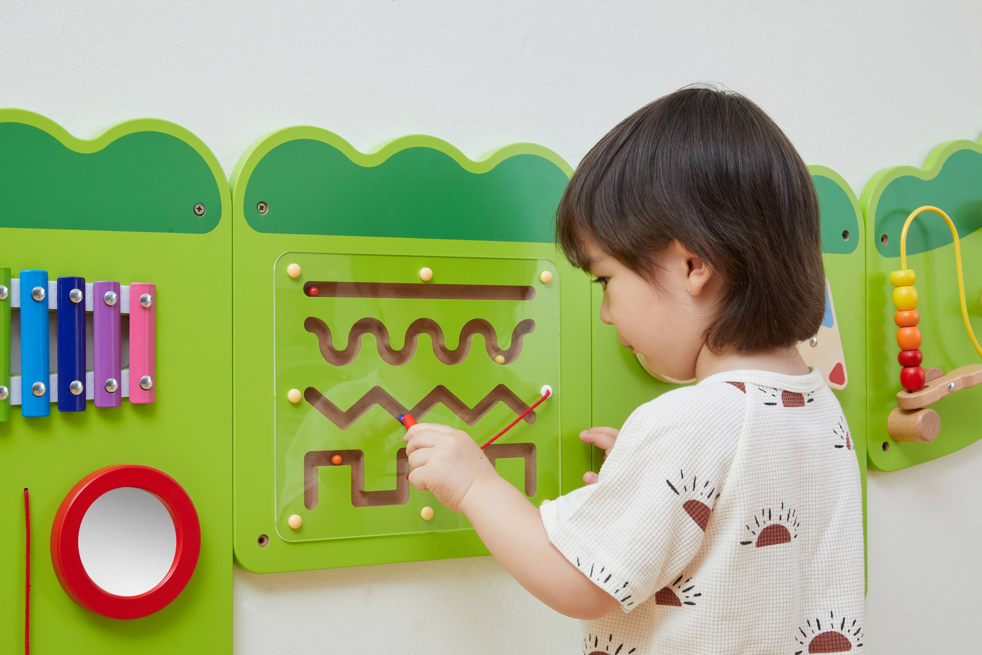 Viga Crocodile Wall Toy - 5-Piece All-in-One Sensory Activity Center for Schools