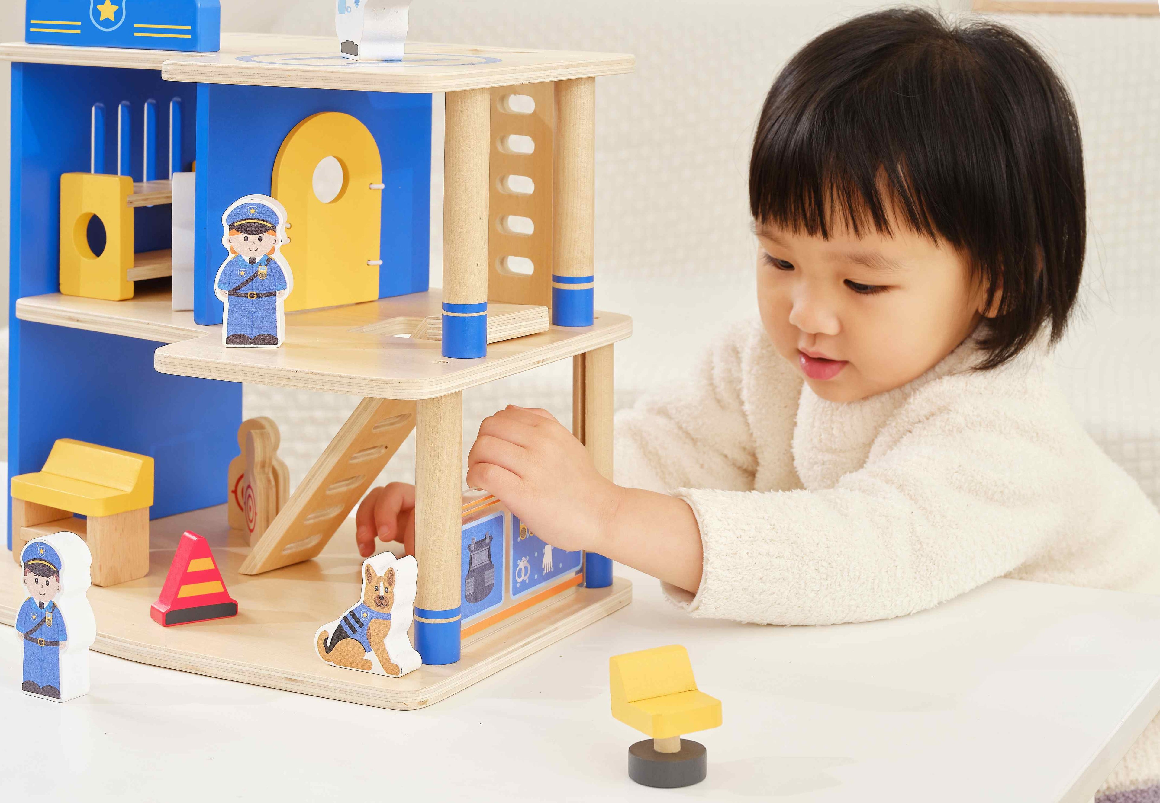 Viga 3-Story Wooden Police Station Playset - 12-Piece Patrol Headquarters with Police Car & Copter