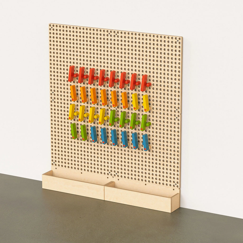 Dominoes